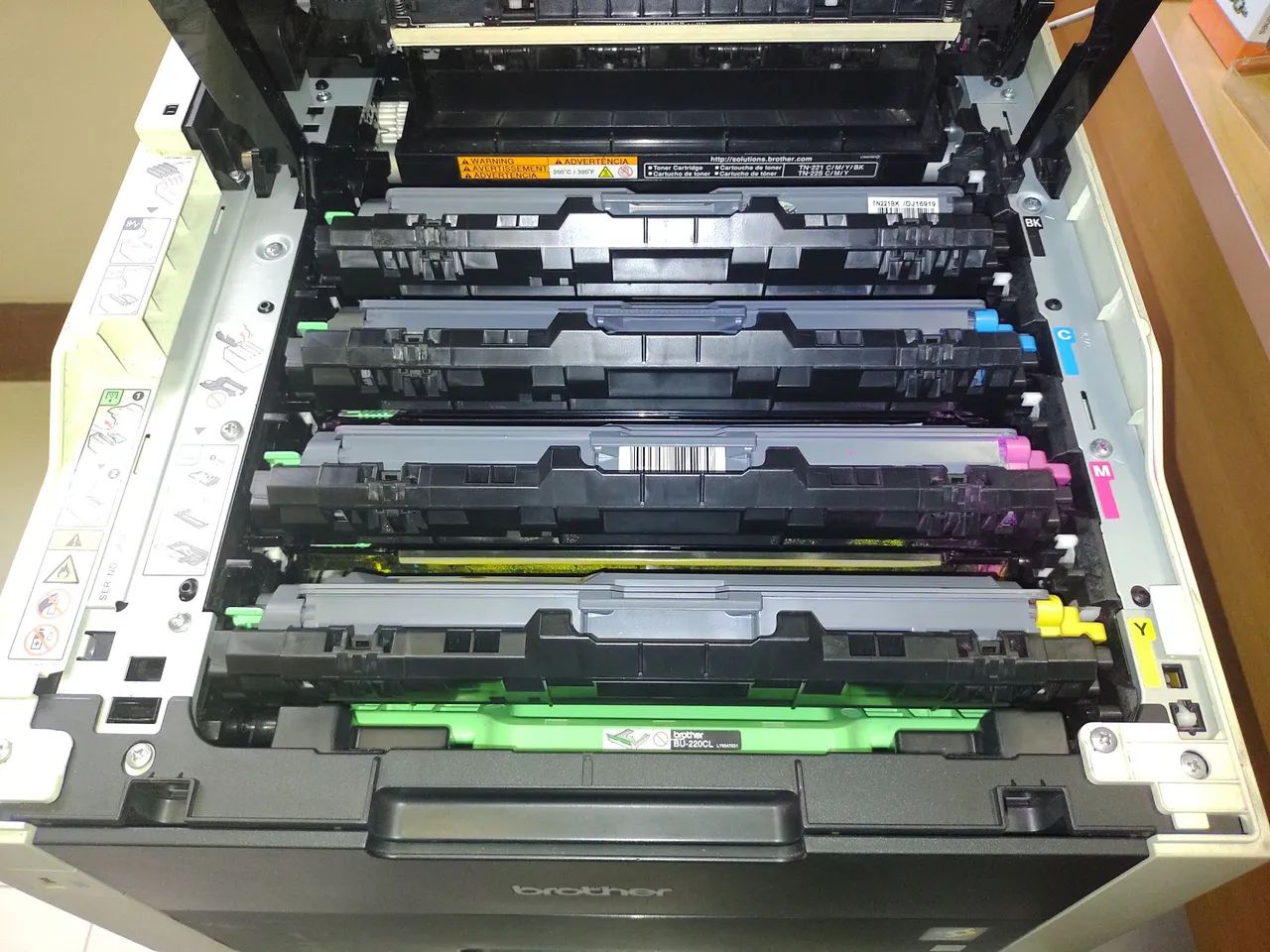 Impressora Mult. Brother MFC9330CSW, 4 tonner coloridos, - Foto 4