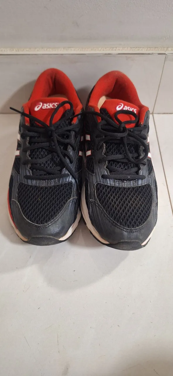 Tênis Asics Preto e Vermelho tamanho 41 + palmilha 