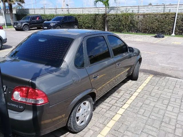Vendo Chevrolet classic único dono 2015