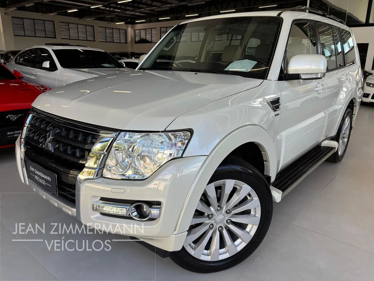 PAJERO HPE FULL 3.2 4X4 T.I.DIES. 5P AUT  BRANCA 2017/2018 - Foto 10