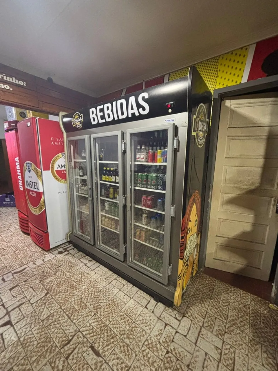 Geladeira Expositora Degas - Perfeita para seu negócio!