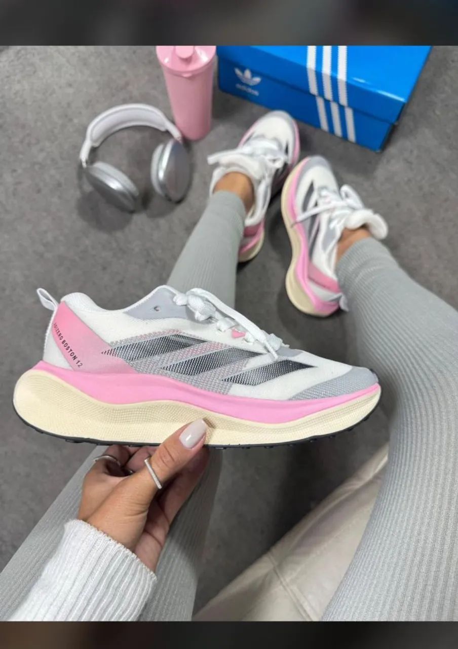 Tênis de Corrida Adidas Adizero Boston 12 Feminino - Performance e Estilo em Rosa - Foto 2