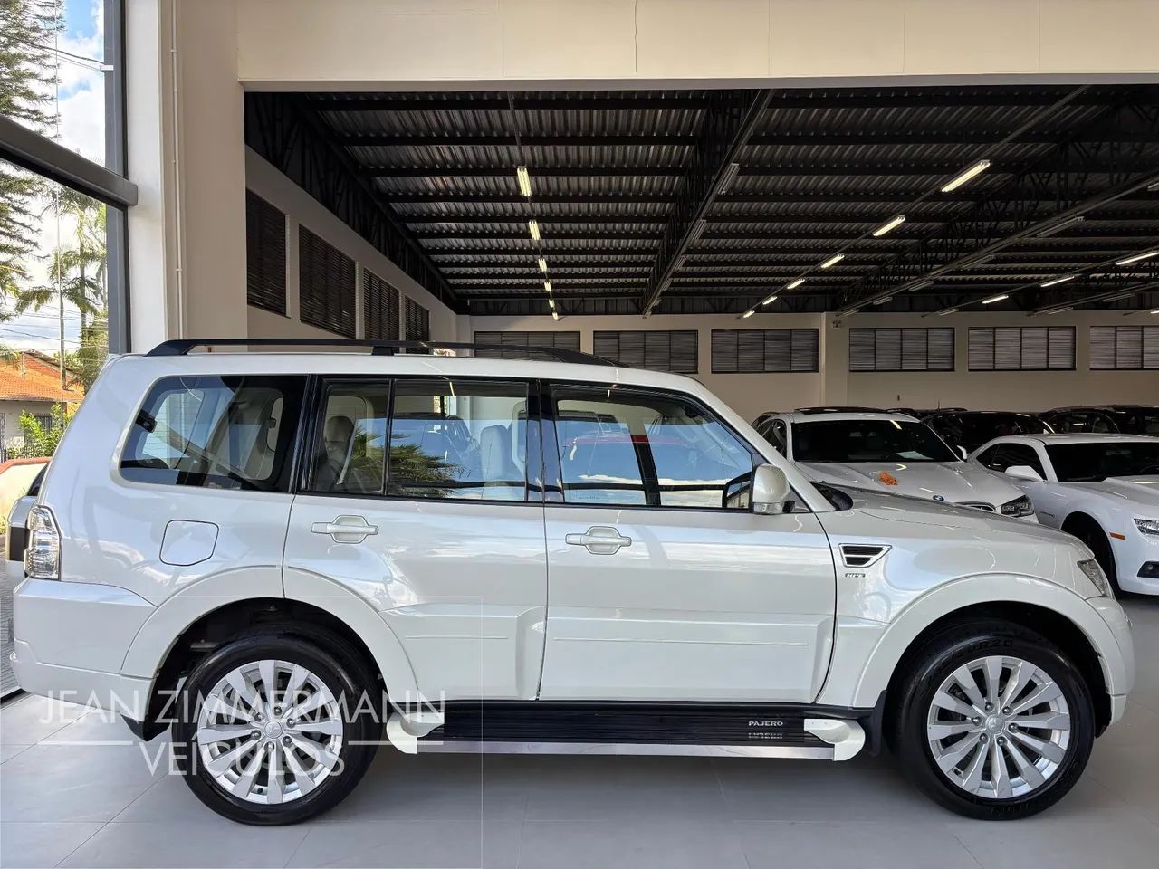 PAJERO HPE FULL 3.2 4X4 T.I.DIES. 5P AUT  BRANCA 2017/2018 - Foto 7