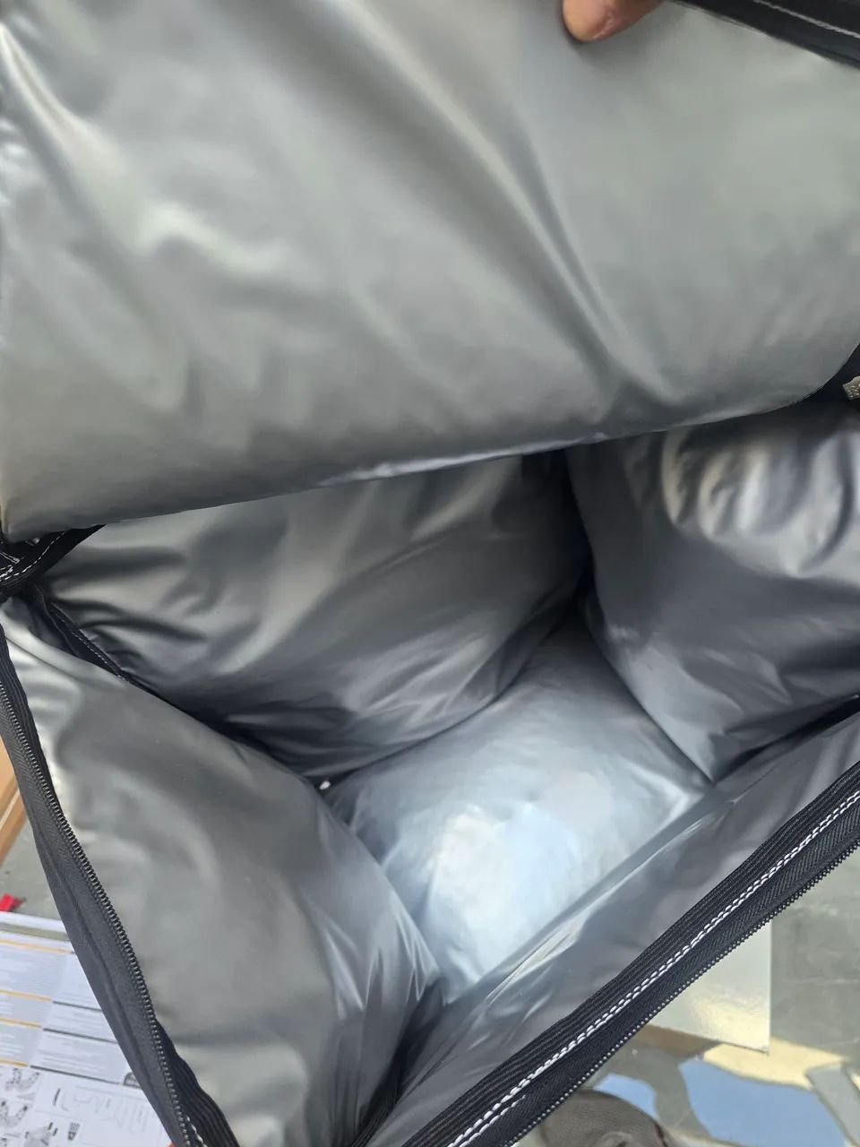Mochila Térmica- Hard Bags (sem uso) - Foto 2