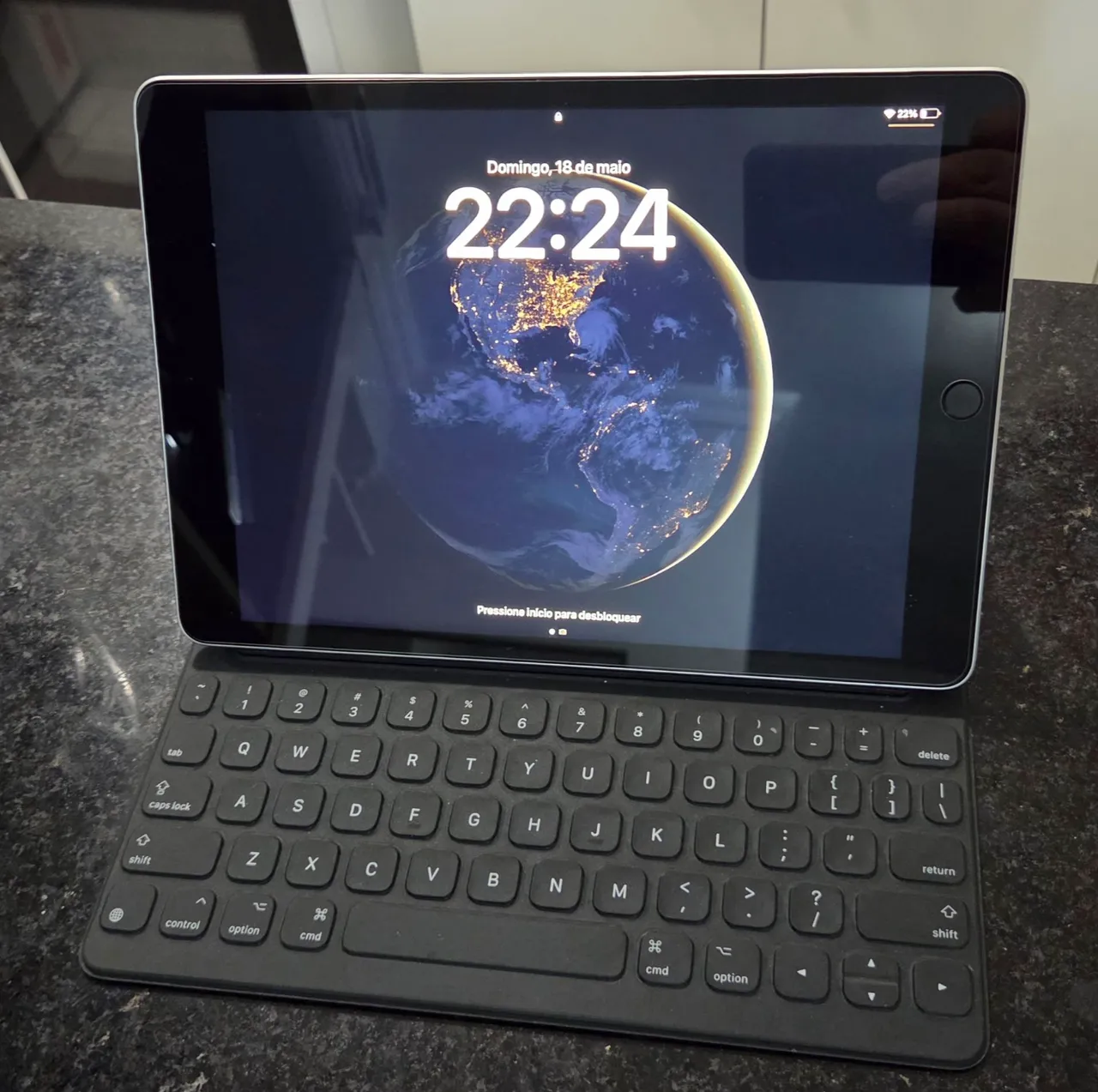 iPad 9 64gb com teclado Magicboard original apple