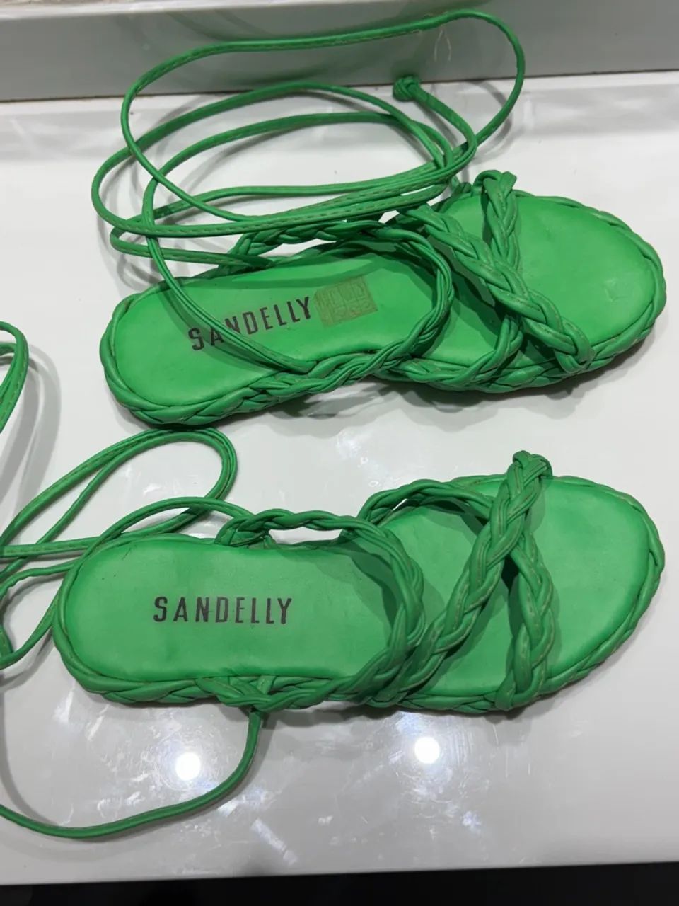 Sandália rasteirinha verde Sandelly 35.
