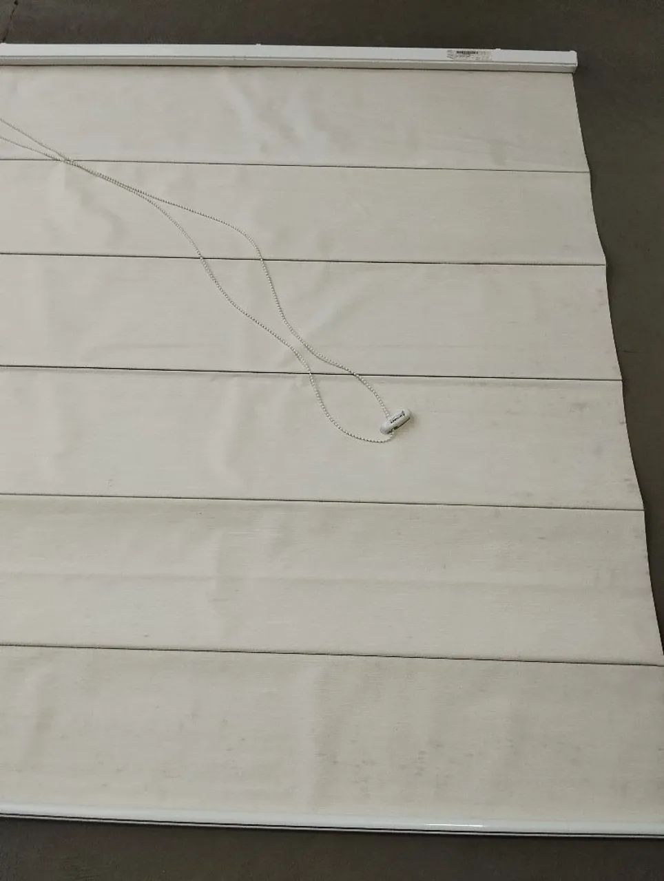 Persianas em perfeito estado de conservação 64840815628547120