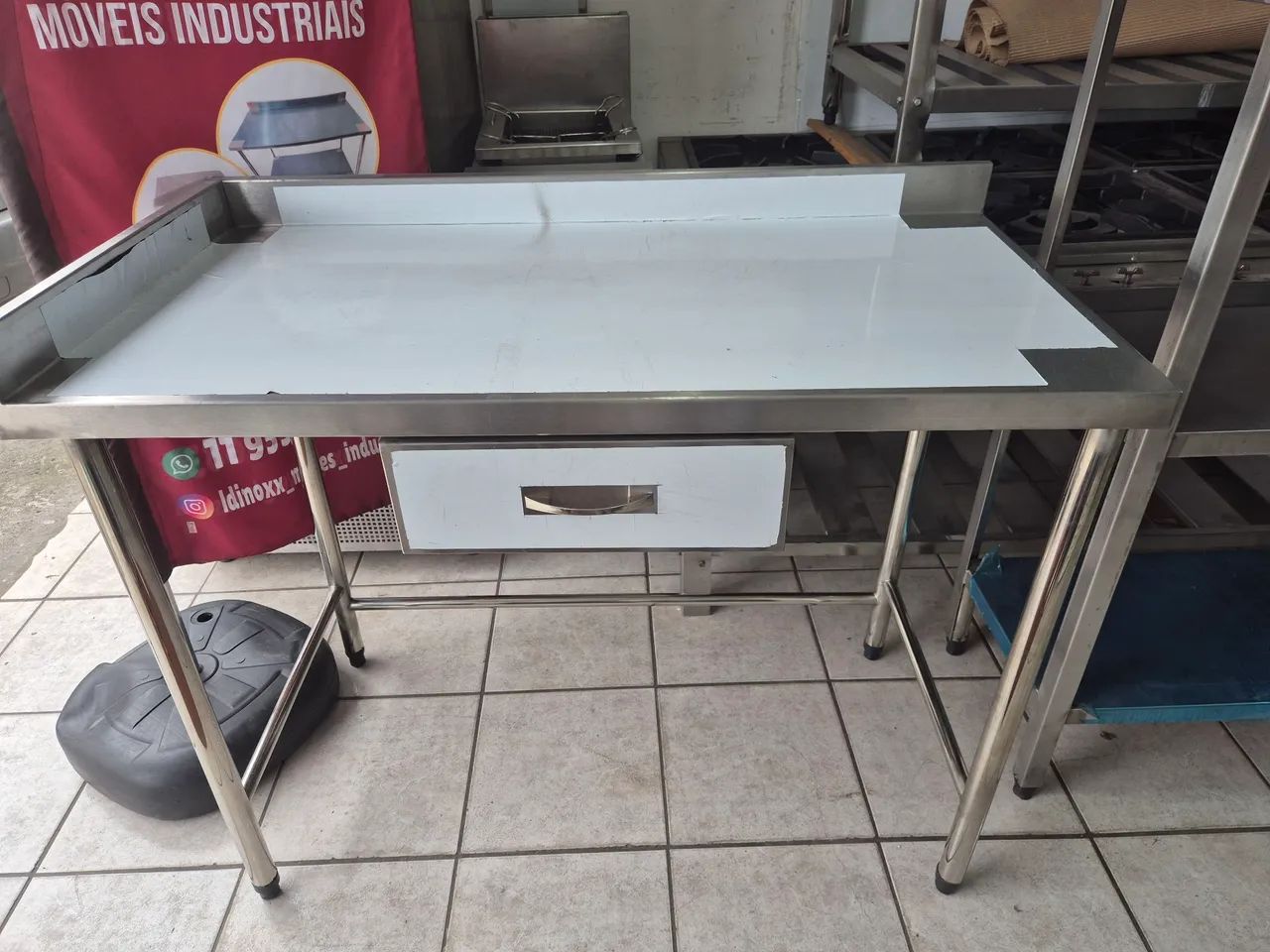 Mesa inox com gaveta - Foto 3