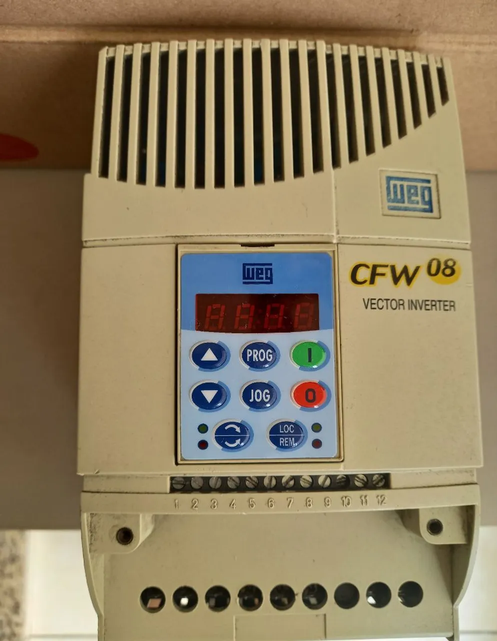 Inversor de Frequência Weg CFW 08 5cv 220v