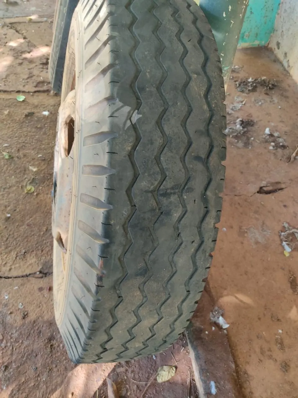 Pneu para caminhão