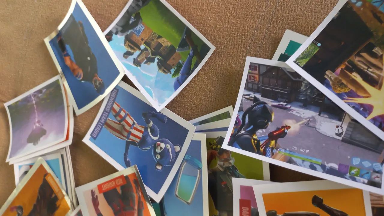 Figuras figurinhas Cards Fortnite variadas avulsas álbum figuras coleção - Foto 3