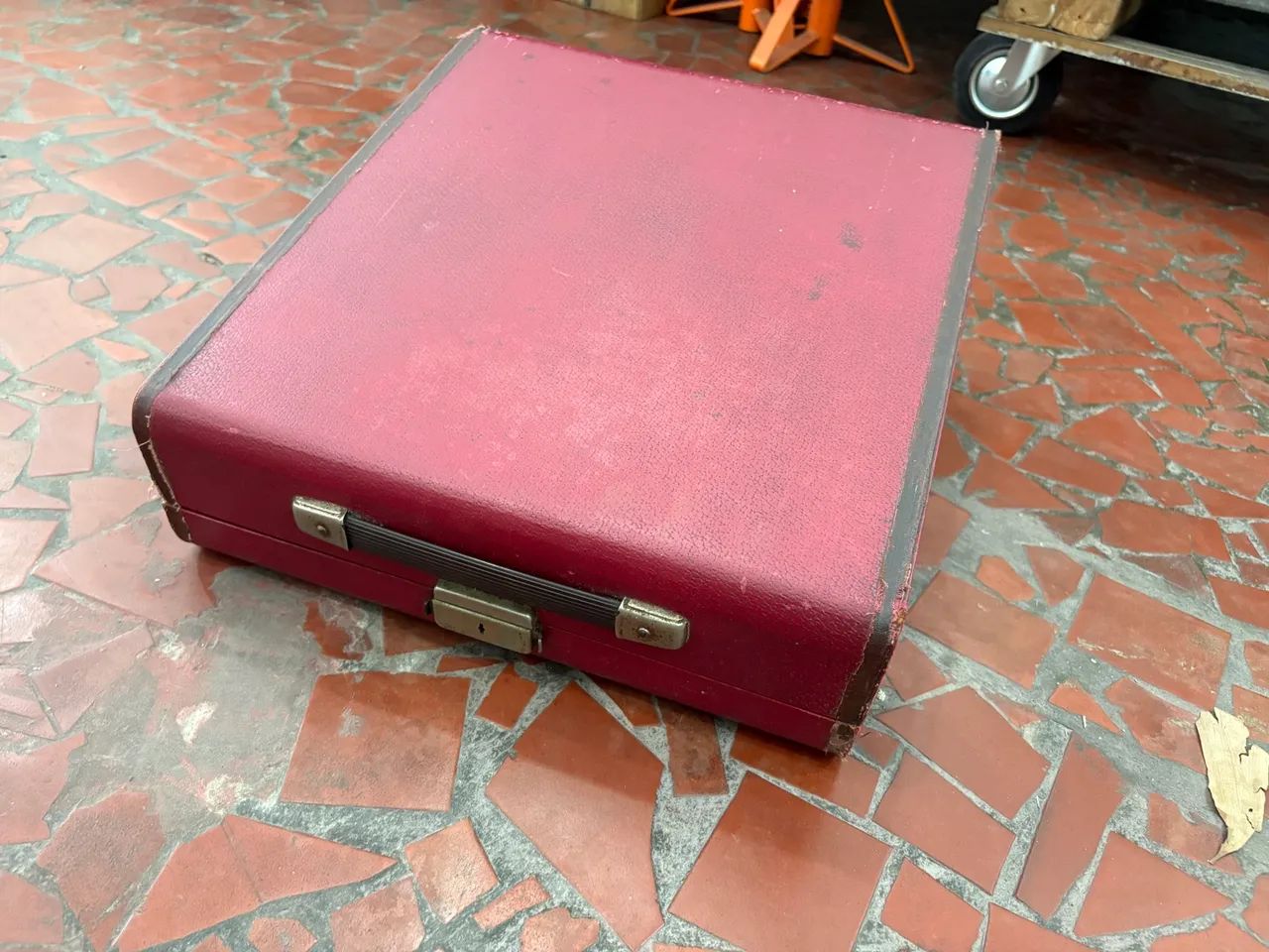 Máquina de escrever Olivetti Studio 44 - Foto 5