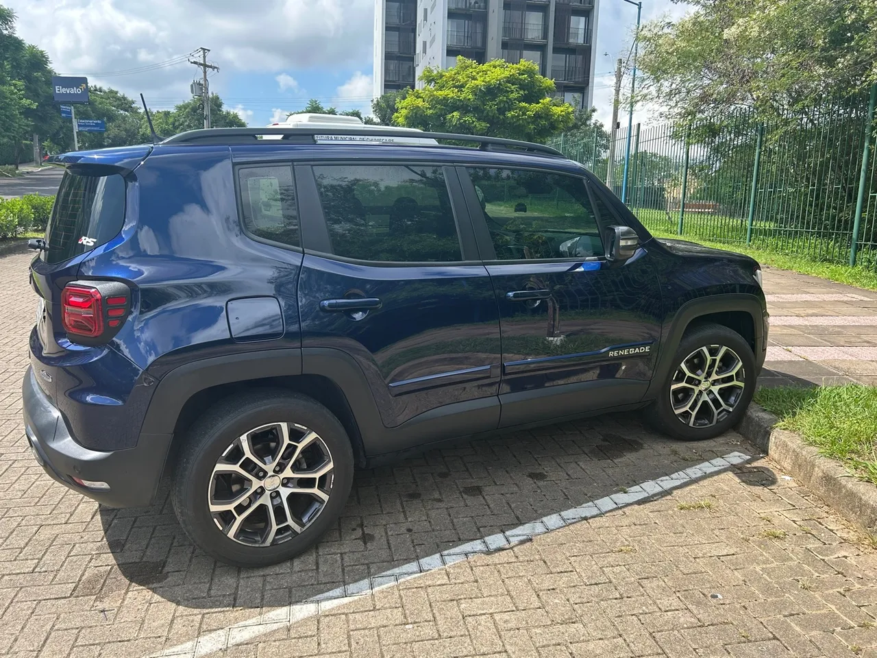 Jeep Renegade 2023