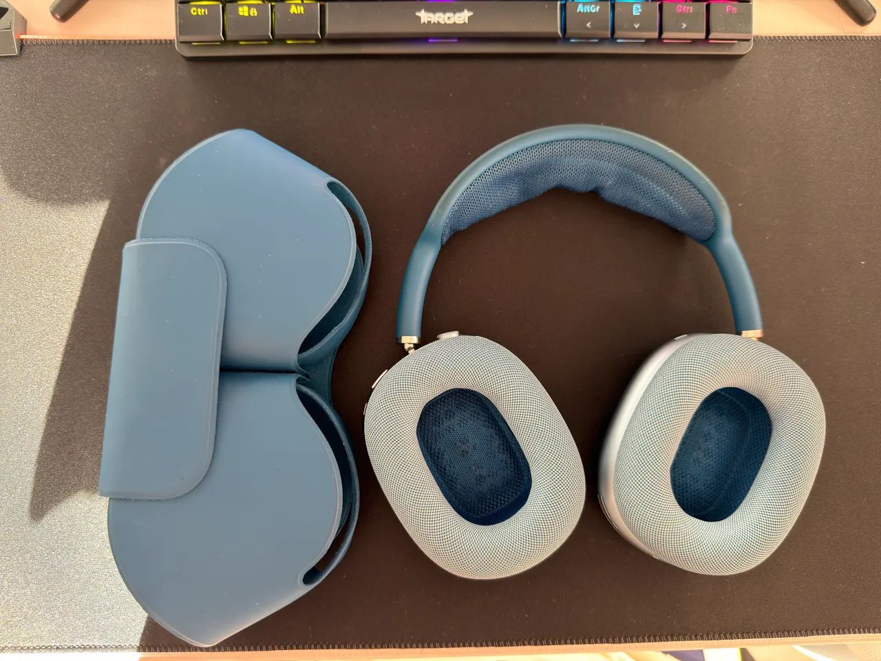 AirPods Max azul - Fones de Ouvido - Centro, Balneário Camboriú