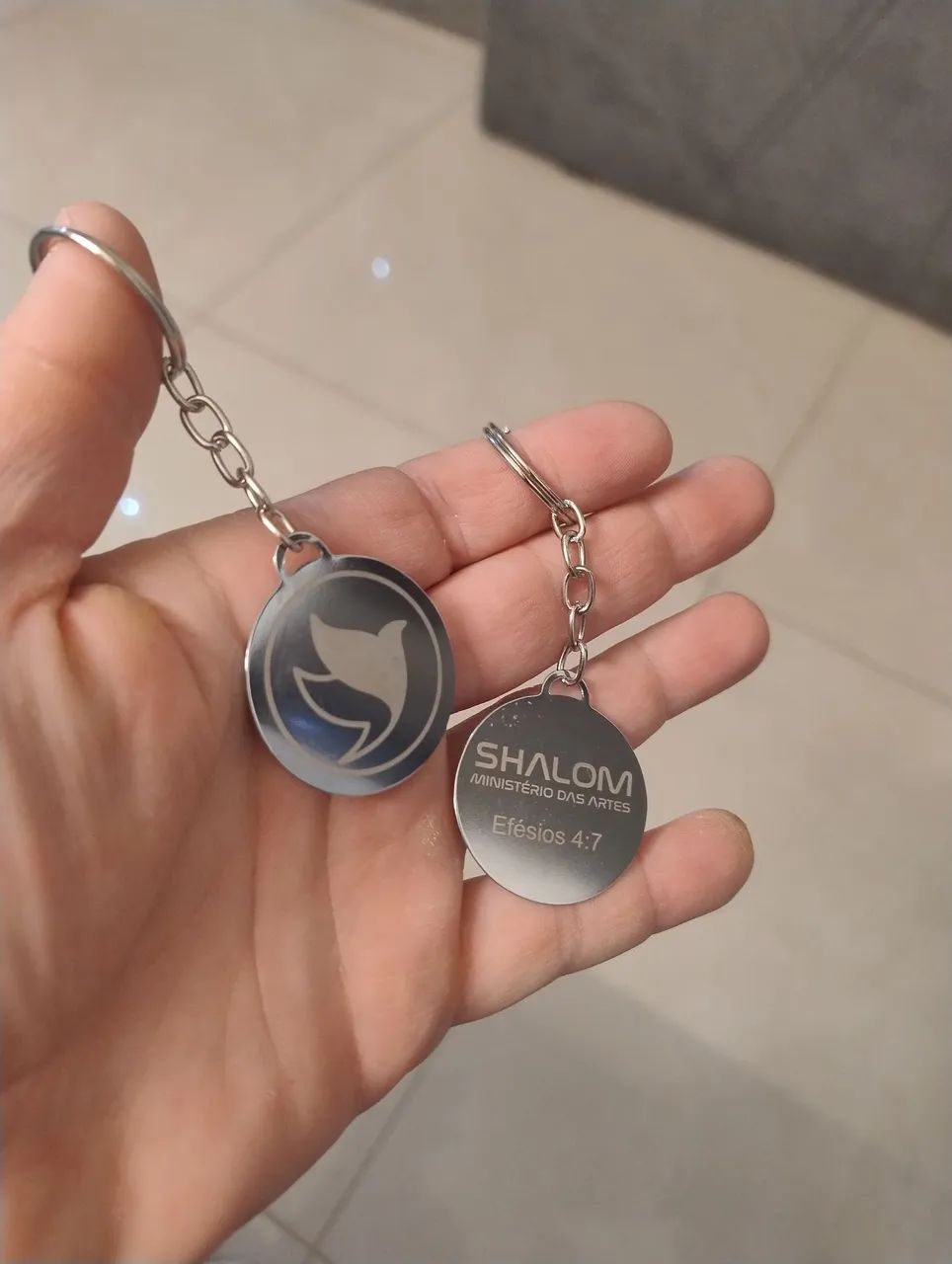 Chaveiros Personalizados  garrafa térmica e muito mais brindes  - Foto 2
