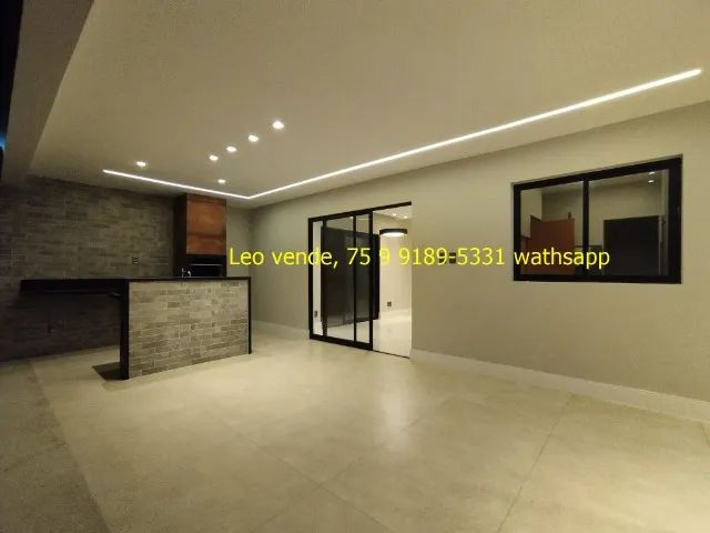 Leo vende, bairro Sim , 4\4 c 2 suítes, closet, piscina, goumert, energia solar