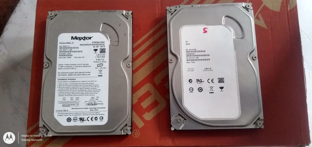 HD de 200 GB e 80 GB 