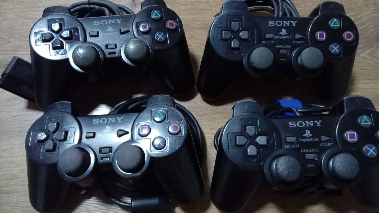 Controle original Playstation 2 (4 unidades) 64313237651970120