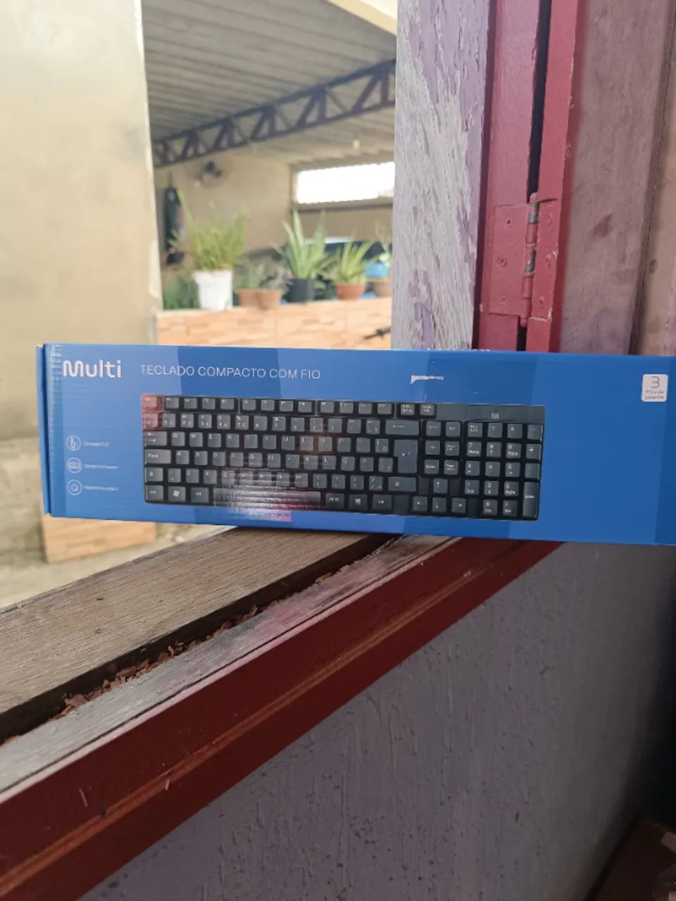 Teclado compacto com fio