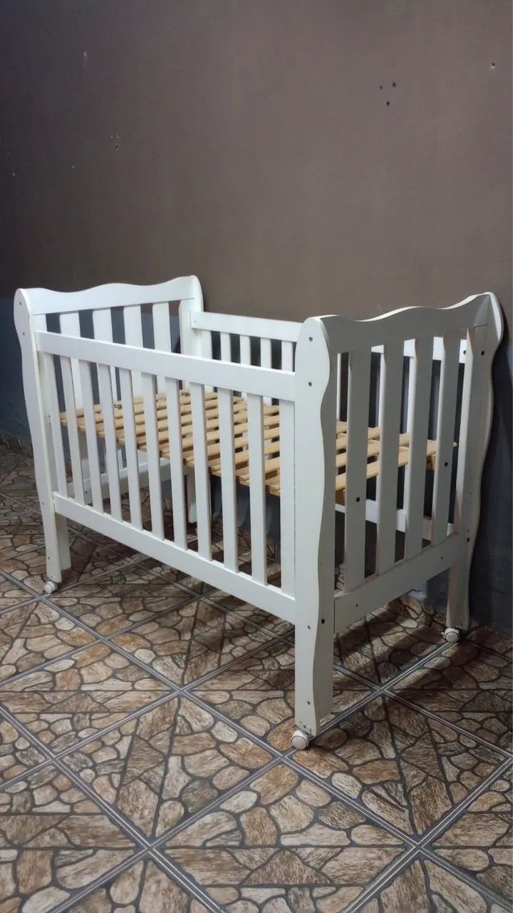 Berço seminovo 64573909683331124