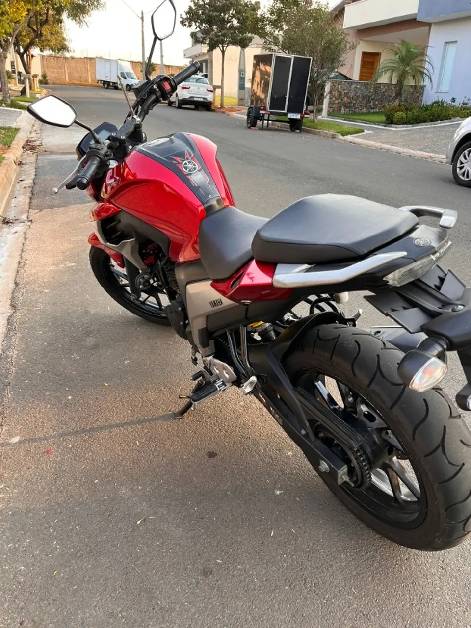 Vendo Yamaha / FZ25 Impecável