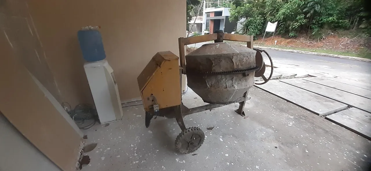 Betoneira em Ótimo Estado