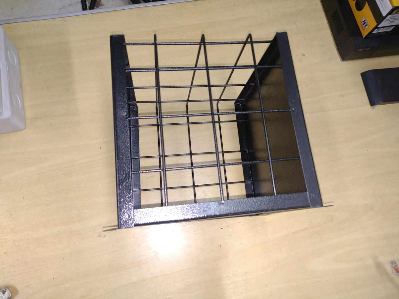 KIT COM 6 grades De Proteção Para Câmeras Preta 20x20x20