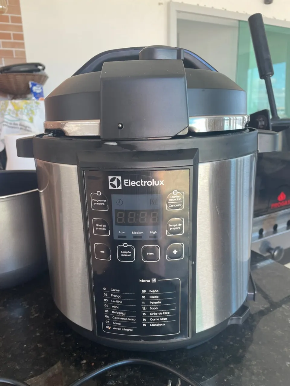 Panela de Pressão Elétrica Electrolux 6l