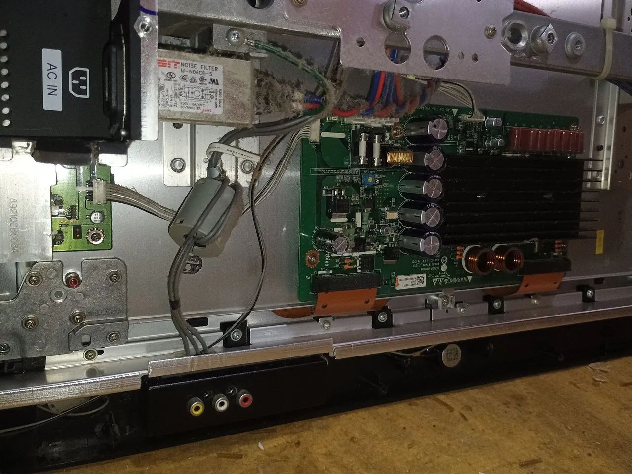 Vendo peças avulsas tv LG42PC1RV todas funcionando leia descrição... - Foto 5