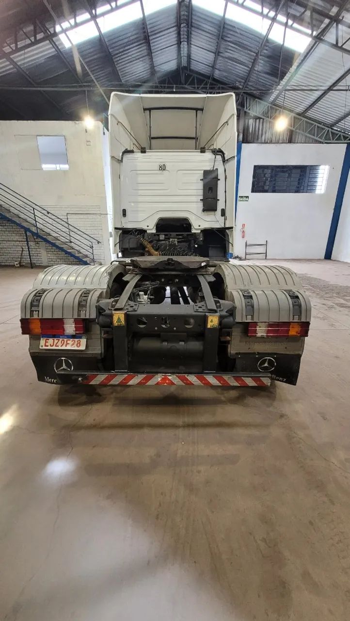 Mercedes Benz Axor 2044 - 4x2 - 2010/2011 - Foto 8