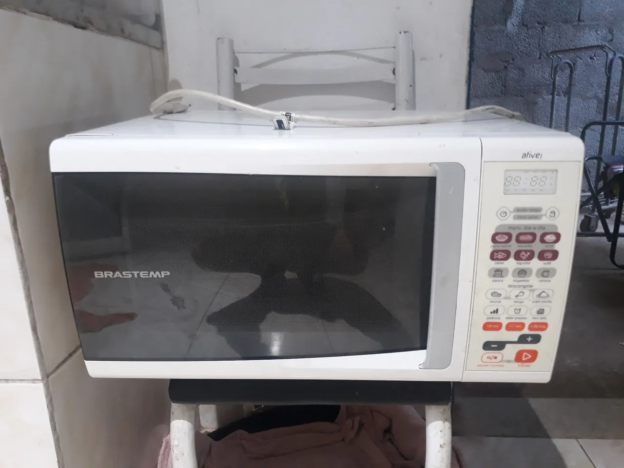Micro-ondas Brastemp Ative com defeito