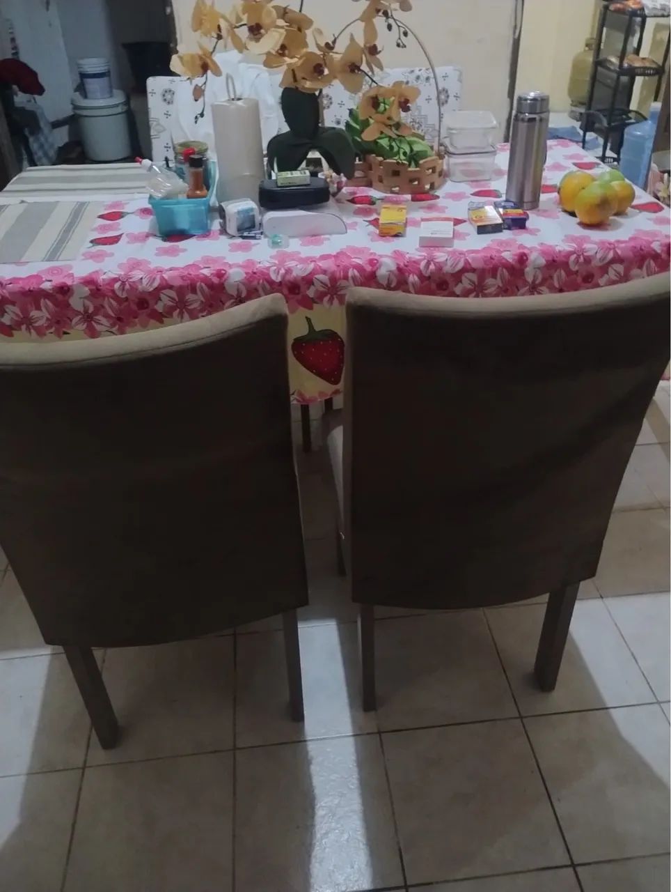 Mesa com 6 cadeiras64209952226435123