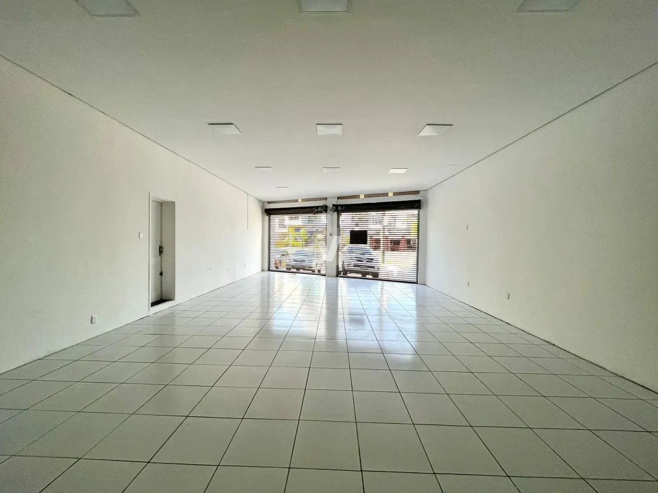 Excelente Loja comercial para locação, com ótima localização, na Avenida Mediane - Foto 2