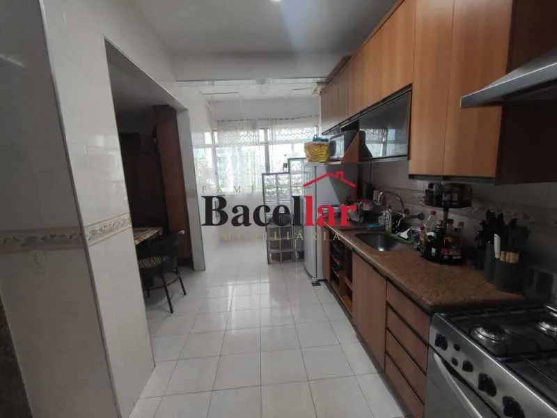 Apartamento : / Residencial / Tijuca