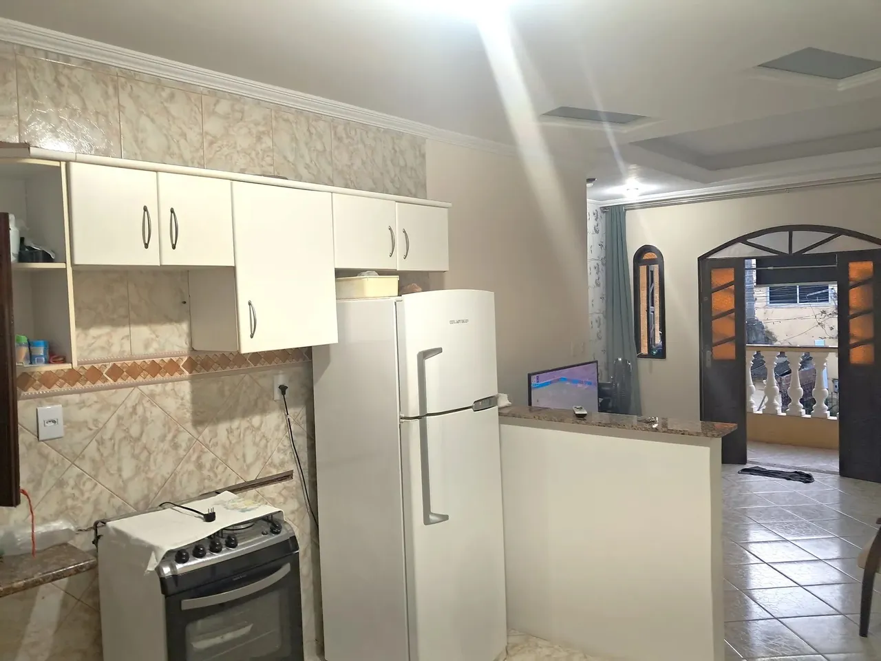 Casa (sobrado) 1/4 - 2 banheiros, terraço coberto no Pau Miudo