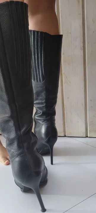 Botas de cano alto pretas de couro DATELE - Foto 3
