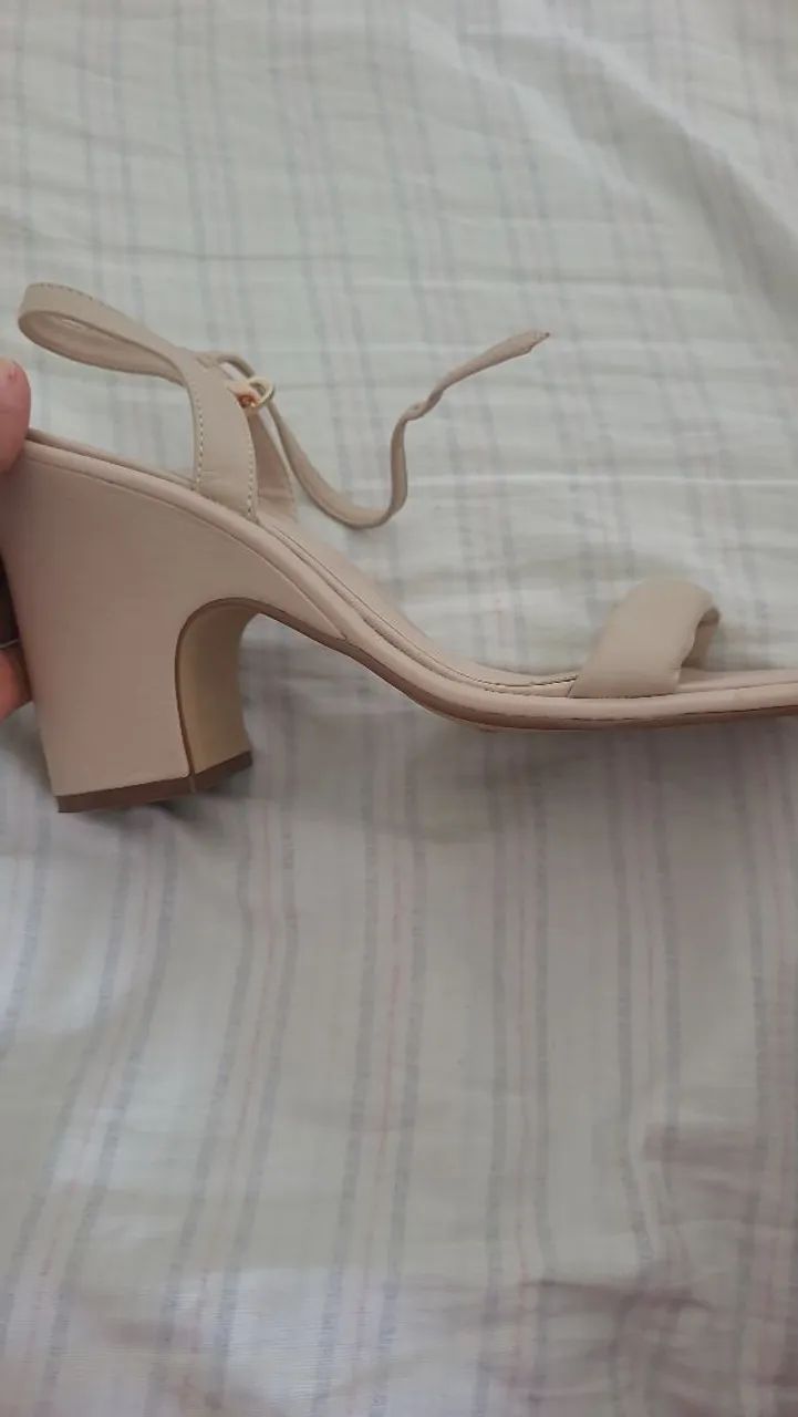 Sandália Arezzo - Foto 3