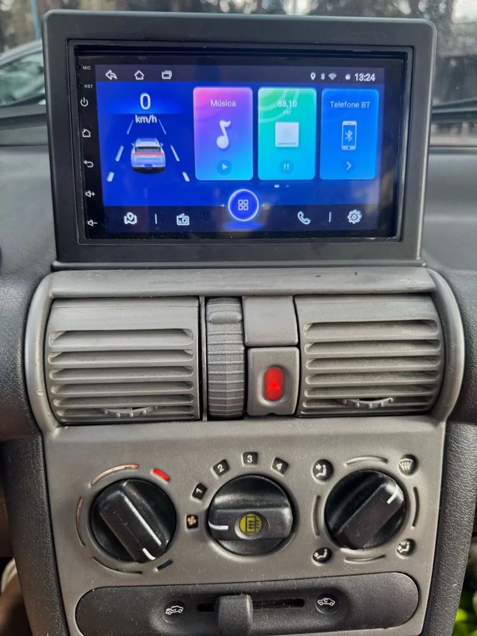 Corsa  sem nada pra fazer 