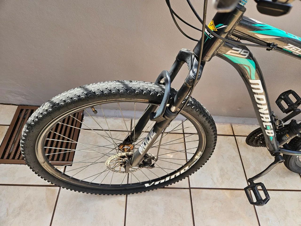 Bicicleta Monaco Zeus 29 - Foto 3