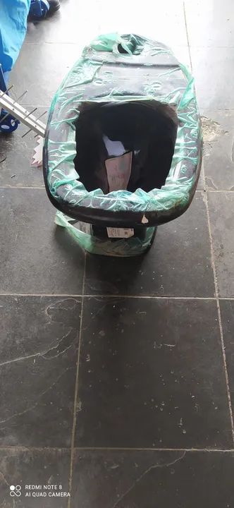 Vaso sanitário com caixa acoplada marca celit fit cor preta novo na caixa incluso assento  - Foto 2