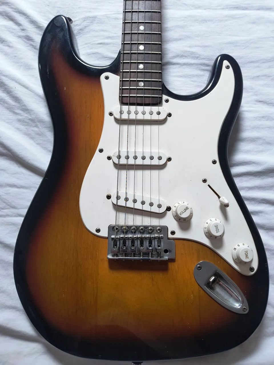 GUITARRA STRATO PHOENIX SSS