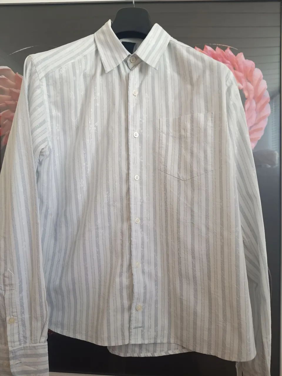 Camisa Social listrada branca e azul claro  - Foto 4