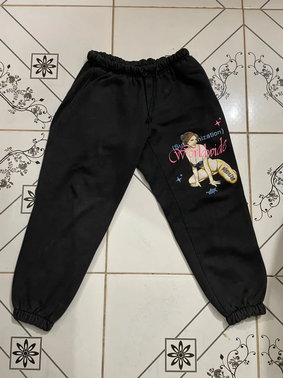 Calça de Moletom Preta - Worldwide sufgang