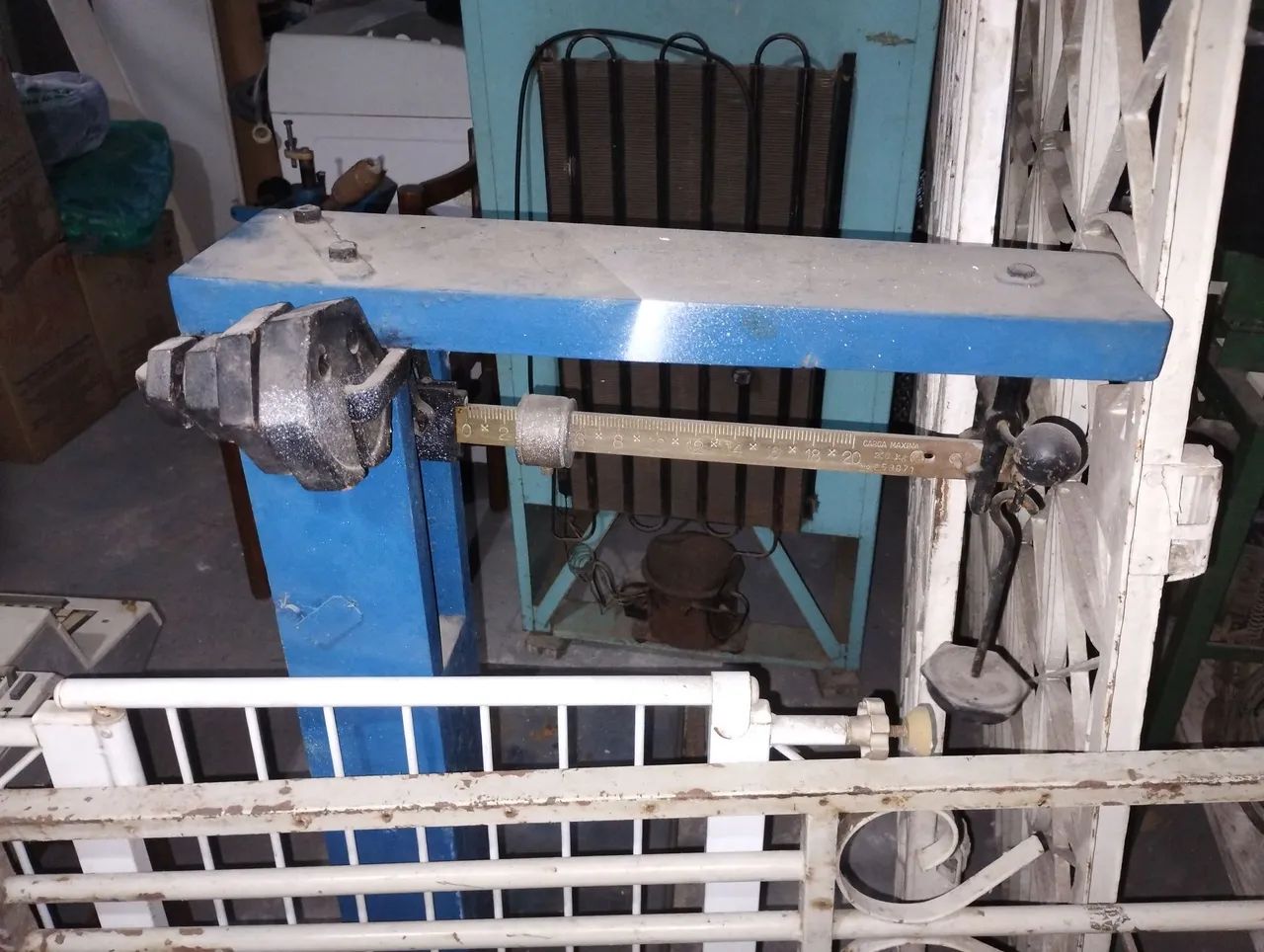 Vendo balança para passagem até 300 kg - Foto 2