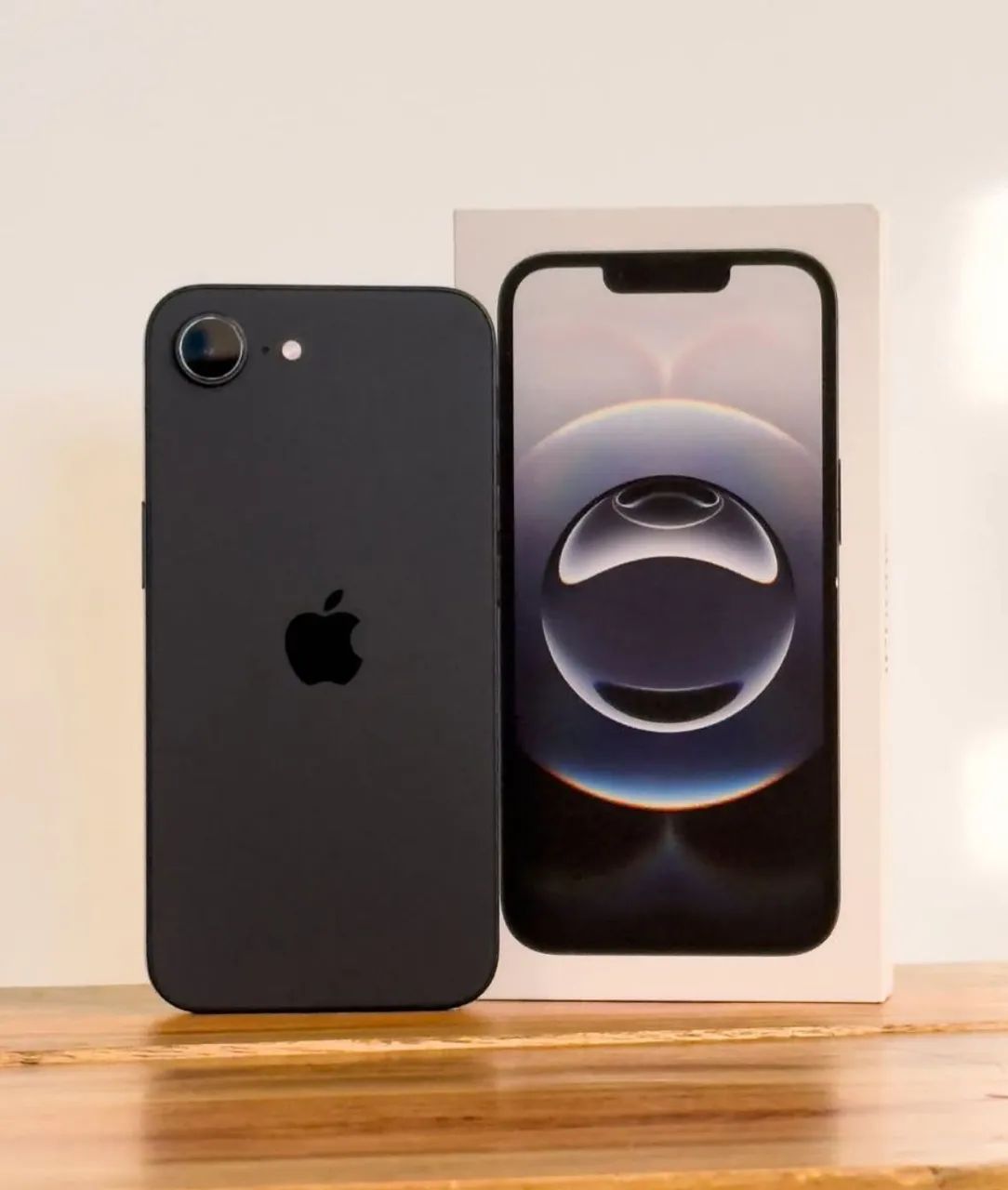 iPhone 16e 128Gb - Black - Lacradoo