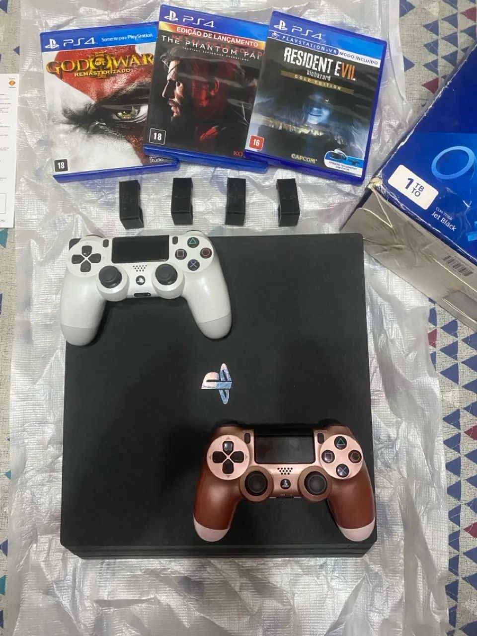 PlayStation PRO (PS4 PRO) Jogos Controles Consoles de