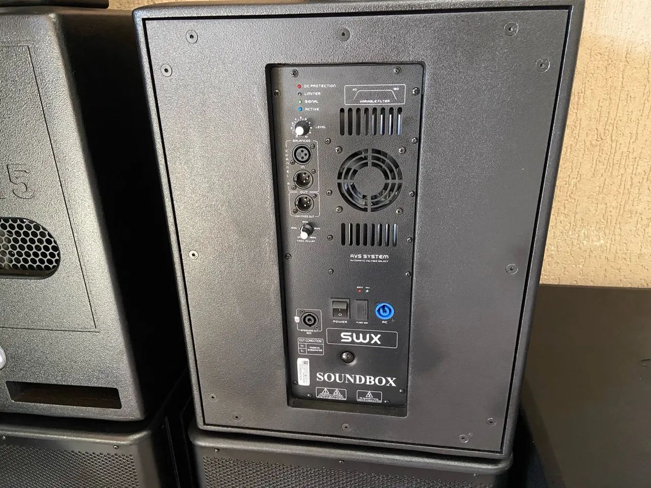 Subwoofer Soundbox SWX 15 Ativo - Aparelhos de Som - Jardim das