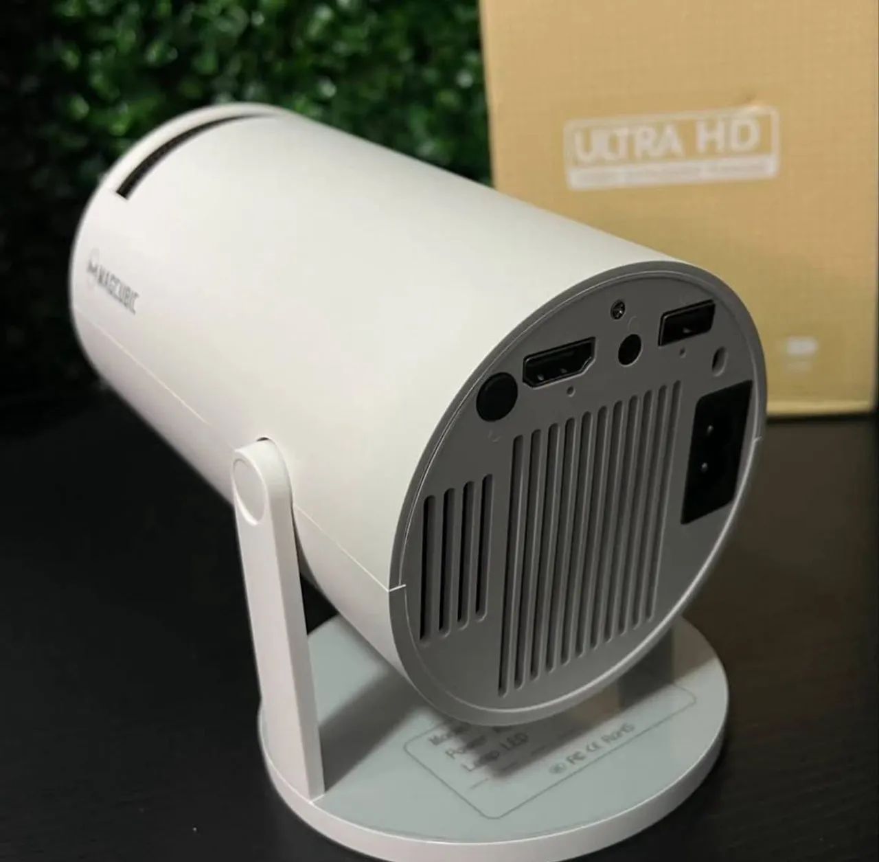 PROJETOR ULTRA HD PORTÁTIL- NA CAIXA - Foto 3