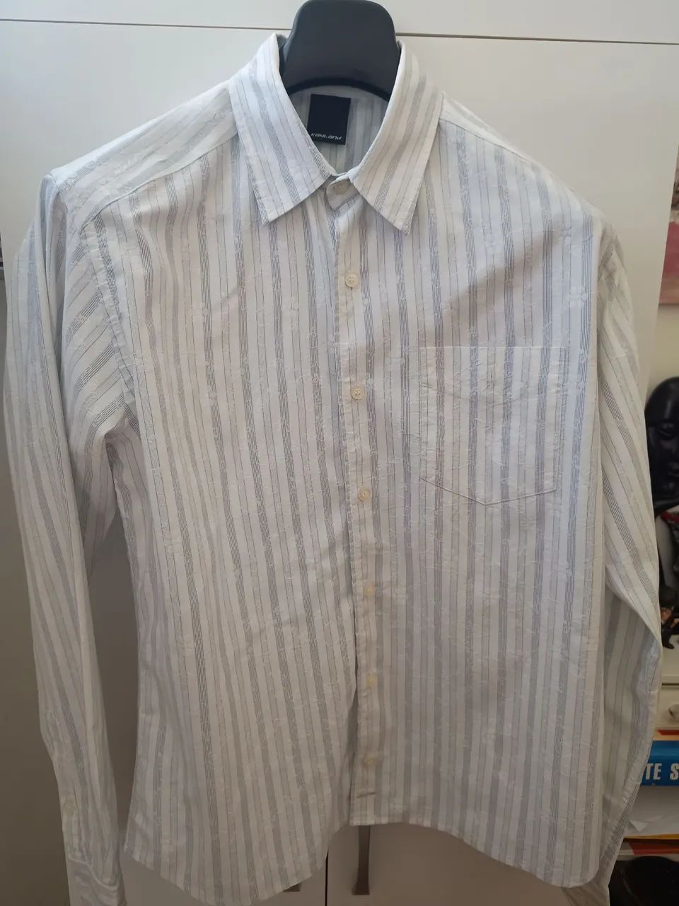 Camisa Social listrada branca e azul claro  - Foto 2