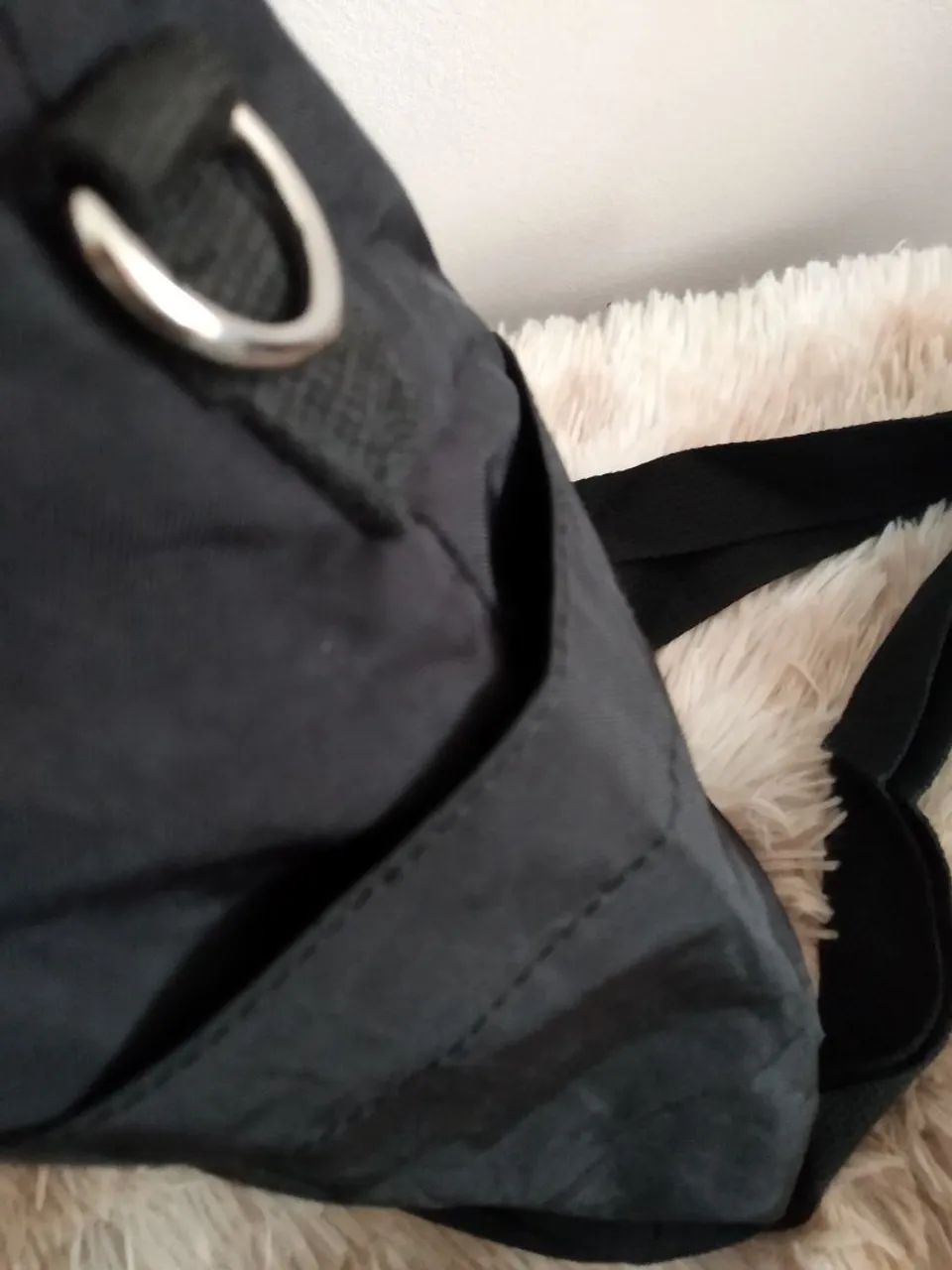 Bolsa esportiva preta importada e impermeável grande - Foto 5